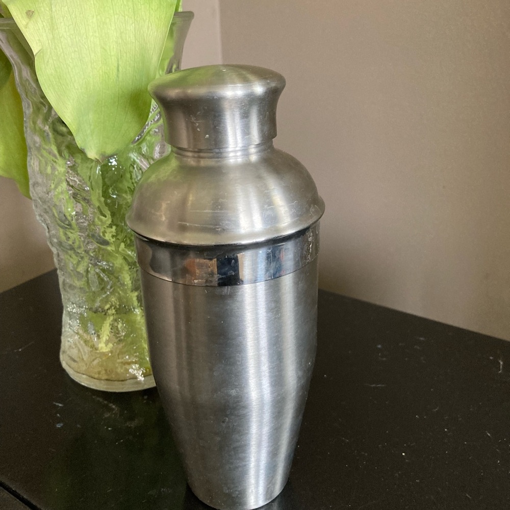 Cocktail shaker